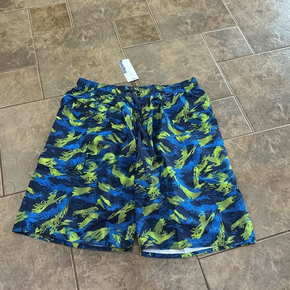 💥3/$30💥 Dynamic Blue and Green Men's Swim Board Shorts - Picture 1 of 2